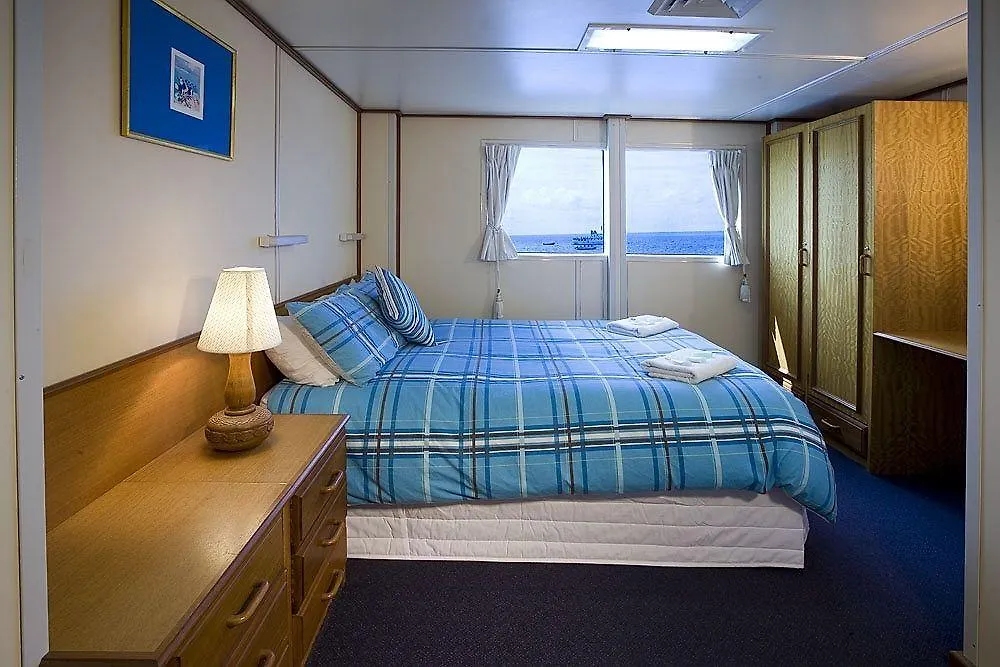 Reef Encounter Hotel Cairns Botel