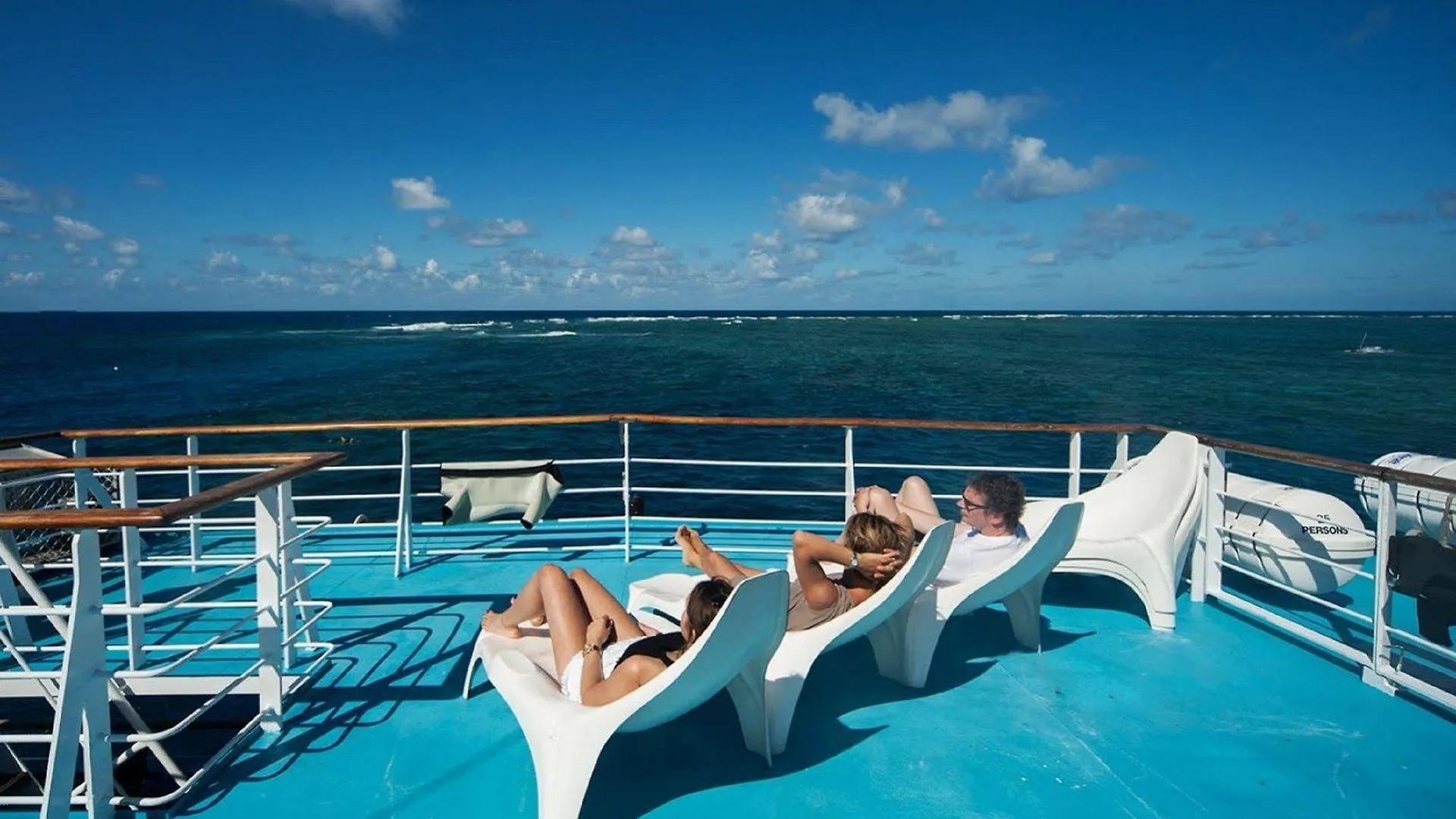 Reef Encounter Hotel Cairns