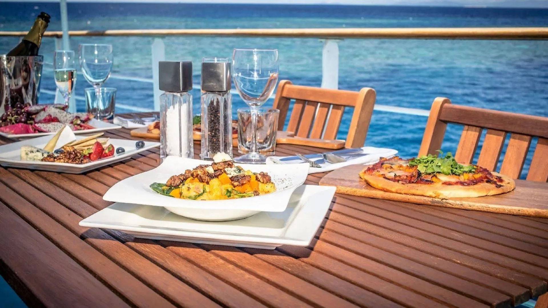 Reef Encounter Hotel Cairns Australia
