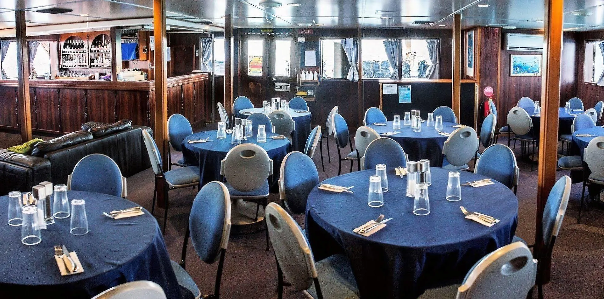 Botel Reef Encounter Hotel Cairns
